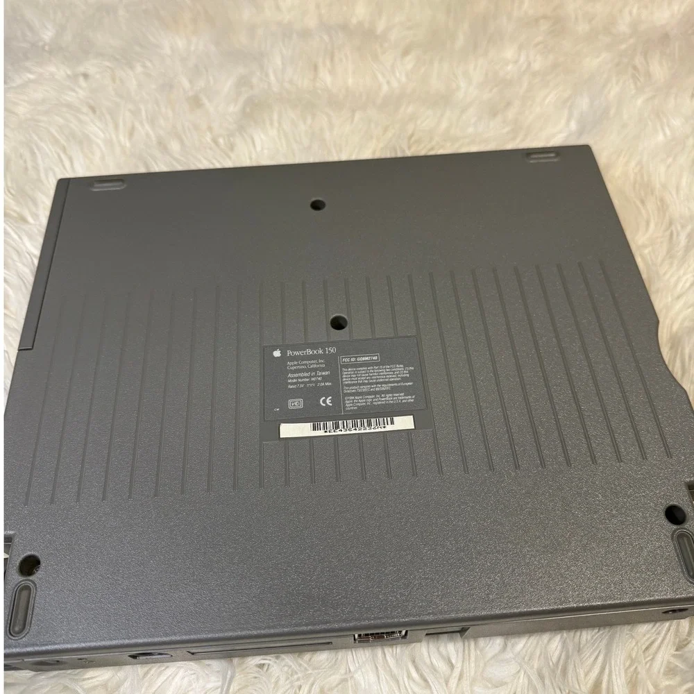 Apple Macintosh PowerBook 150 Vintage Laptop Model M2740 with Original Box